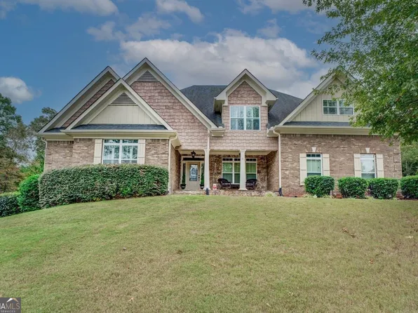 1591 Holly Ridge Dr, Loganville, GA 30052