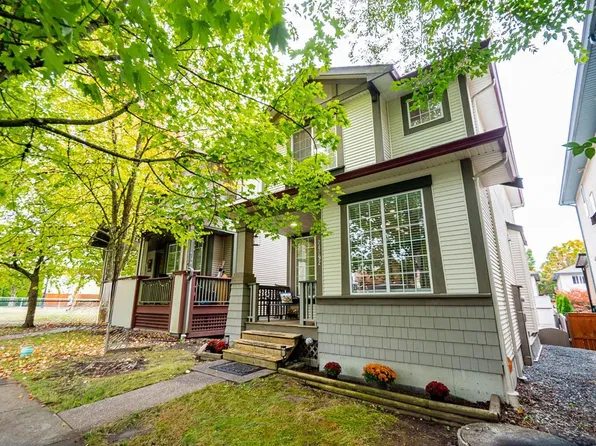24292 102b Ave, Maple Ridge, BC V2W 1Y1