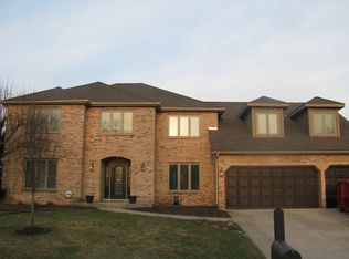 1661 Imperial Cir, Naperville, IL 60563