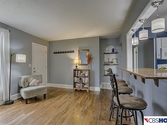 5th image of 7320 Lillian Ave