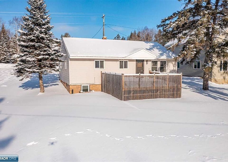 1st image of 815 3rd St N