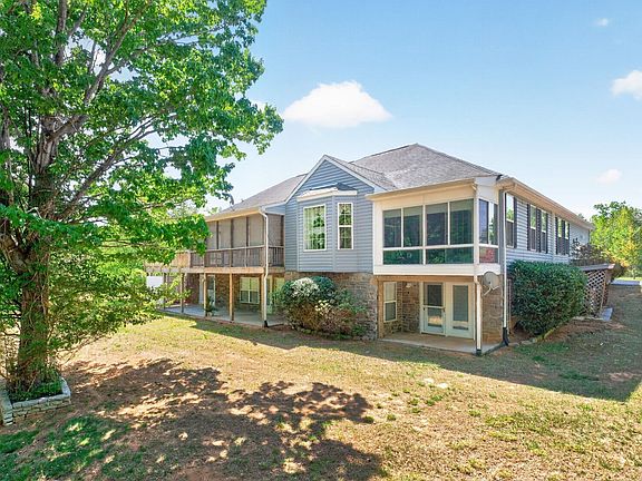 2nd image of 102 Happy Valley Rd