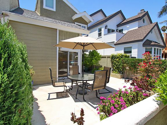 Feel the ocean breeze!