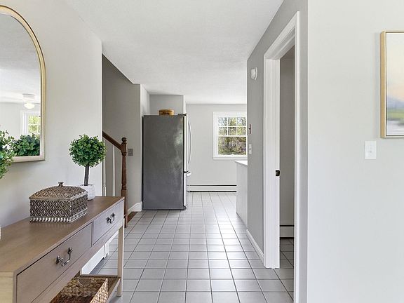 5th image of 30 Tirrell Road