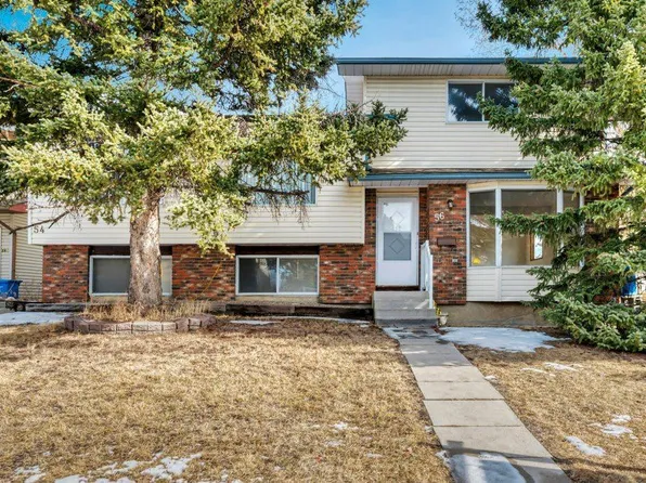 56 W Cedarwood Hl SW, Calgary, AB T2W 3H5