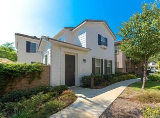 818 E Ruby Lace Way, Azusa, CA 91702