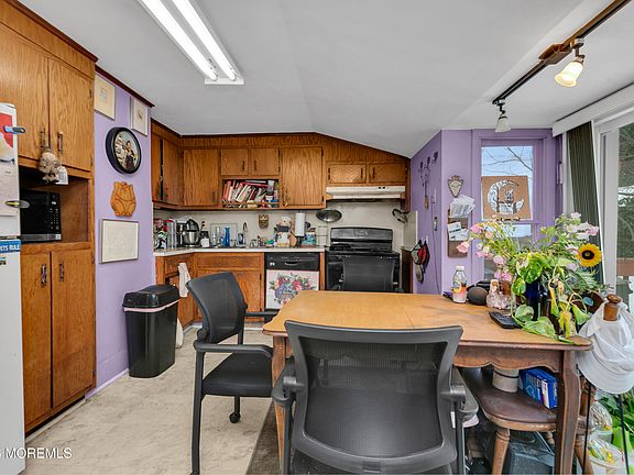 5th image of 6 3rd Street