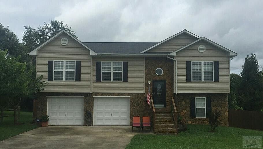 1st image of 3354 Lilac Ln