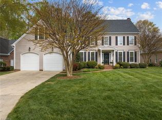 19 Stonecreek Ct, Greensboro, NC 27455
