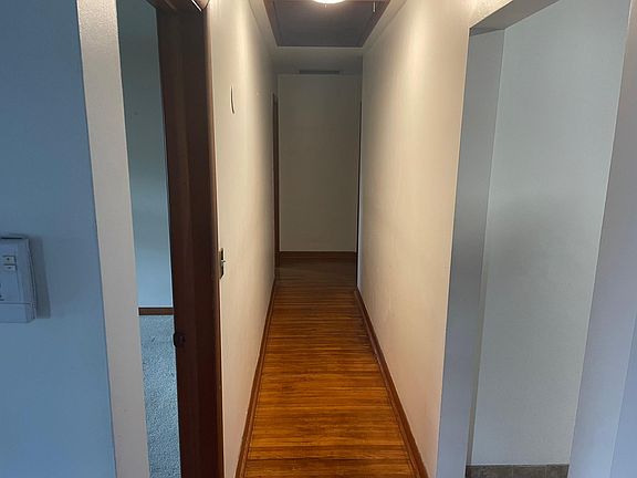 3rd image of 2328 E Delaware St