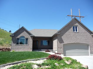 372 E Meadows Dr, Tooele, UT 84074