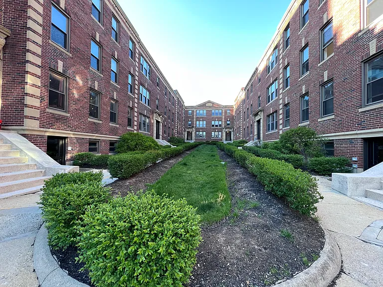 92 Longwood Ave #3 — Photo 15