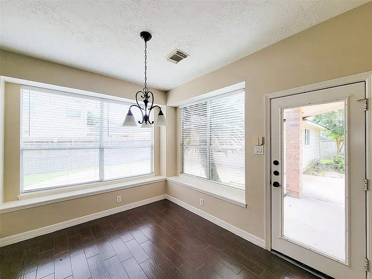 914 Ivory Ridge Ln — Photo 15