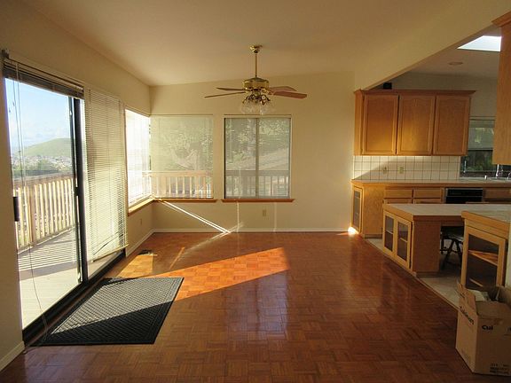 5th image of 2985 Juniper Ave