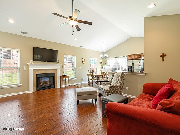 5th image of 230 Twin Springs Ct
