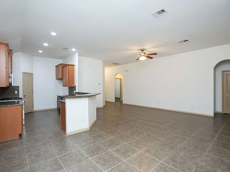 7042 Windy Run Ct — Photo 21