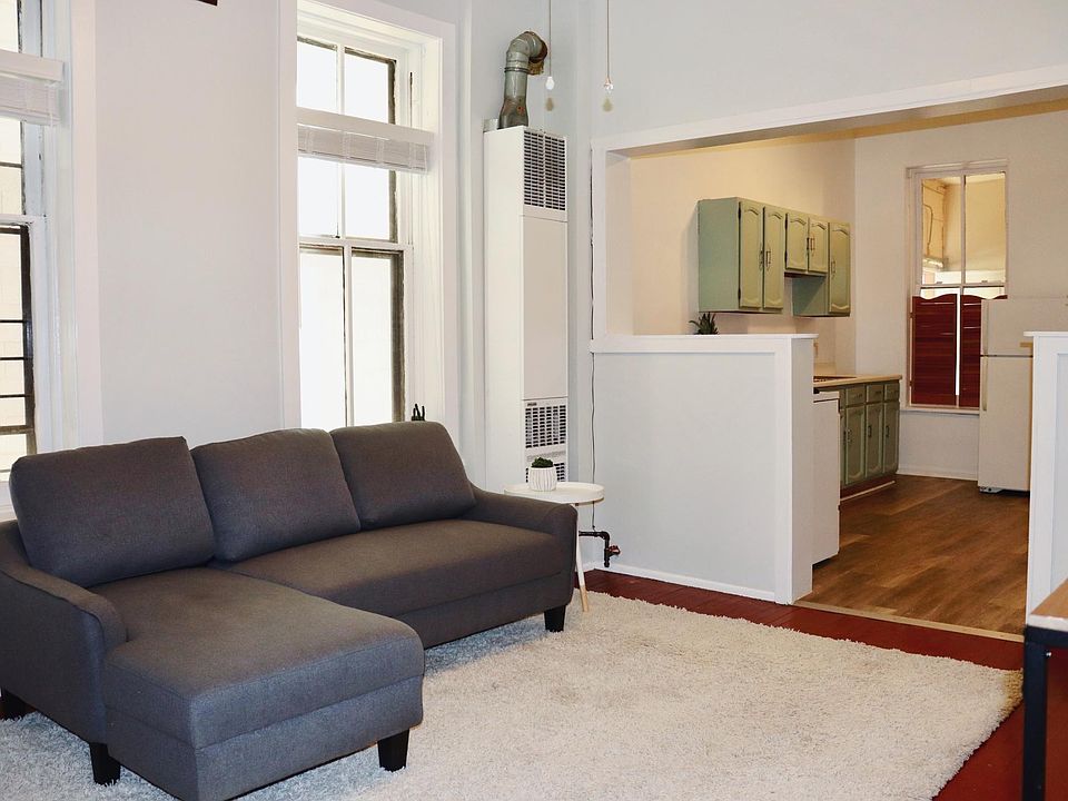 1st image of 822 N Wood St #1R