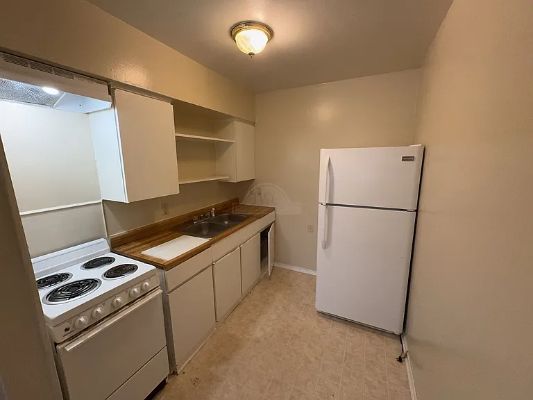 1406 Bundrant Dr — Photo 5