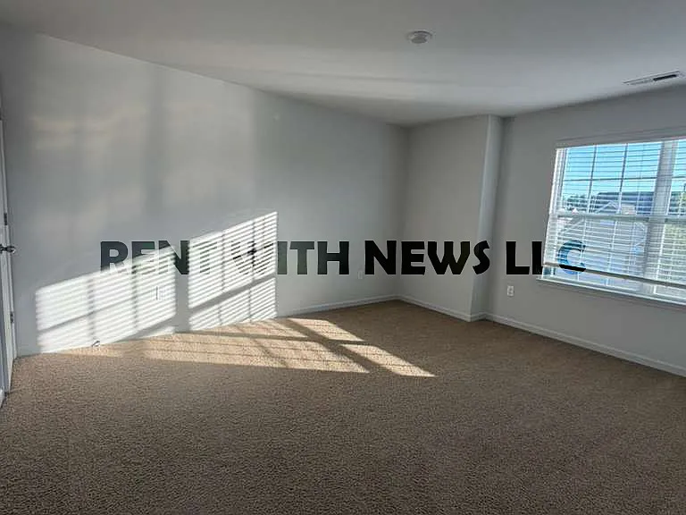 110 Prairie St — Photo 16