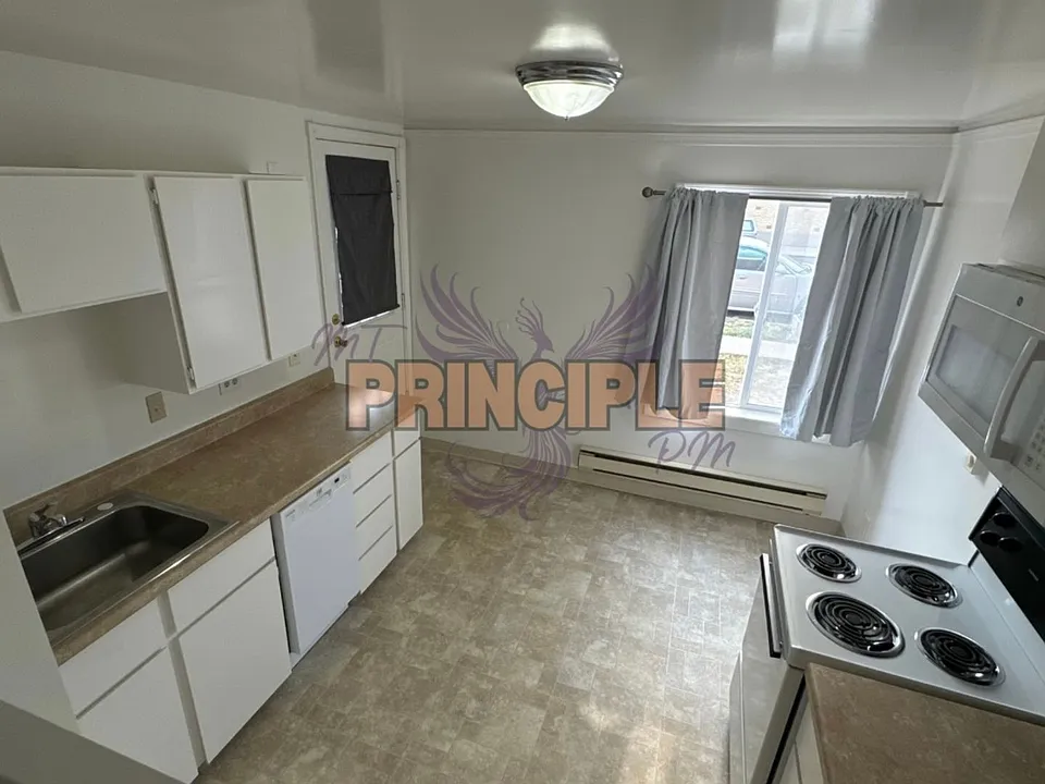 218 E 3rd St #2D