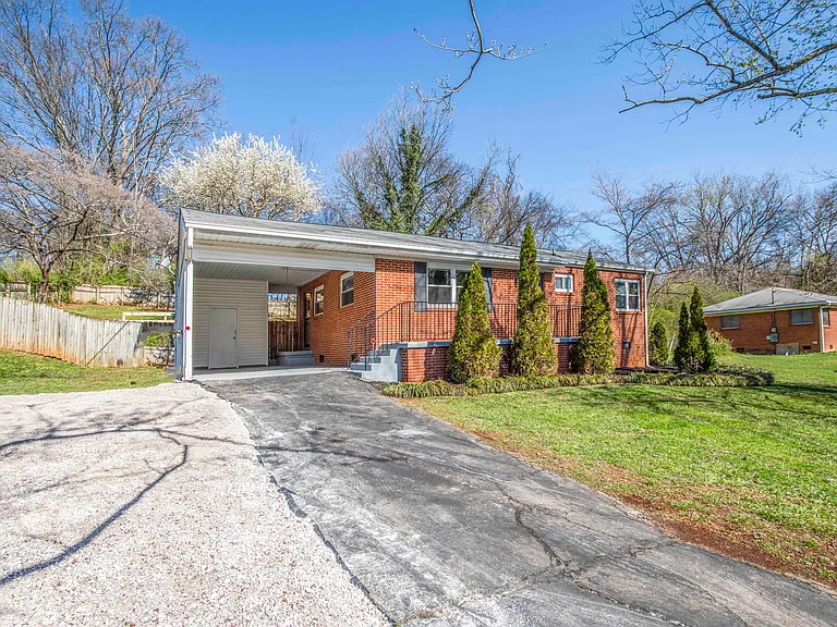 3253 Buffat Mill Rd — Photo 4