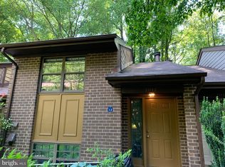 2012 Headlands Cir, Reston, VA 20191