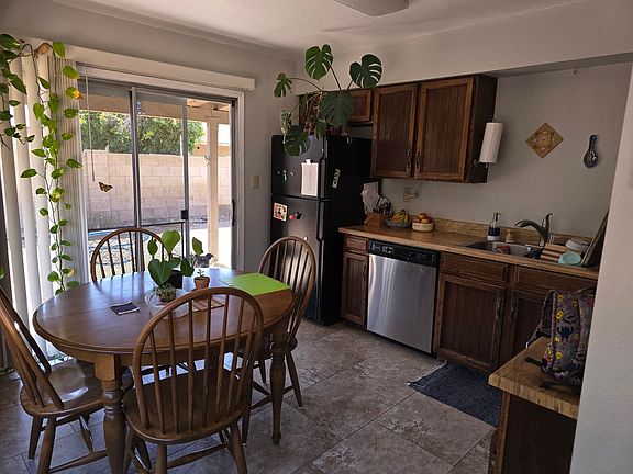 5th image of 1509 E Palmdale Dr