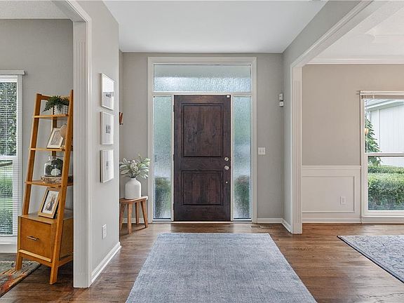 4th image of 12803 Connell Dr