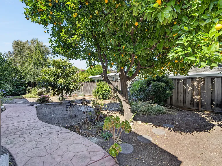 192 S Bernardo Ave — Photo 29