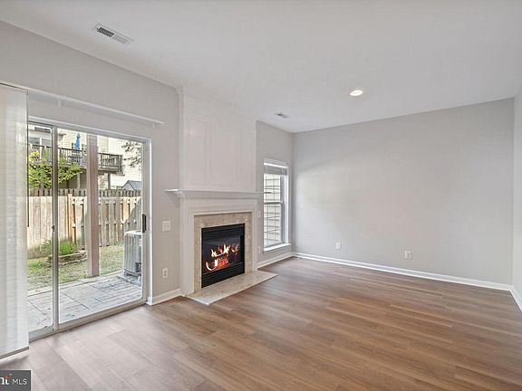 5th image of 1125 Cypress Tree Pl #46