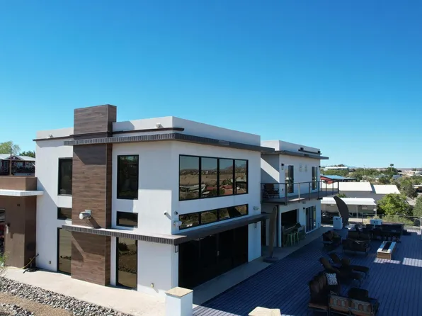 300 Catfish Rd, Elephant Butte, NM 87935