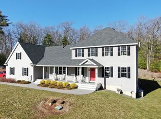 8 Julian Ln, Hudson, MA 01749