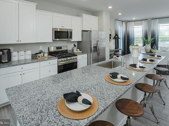 3rd image of 1801 Betterton Rd