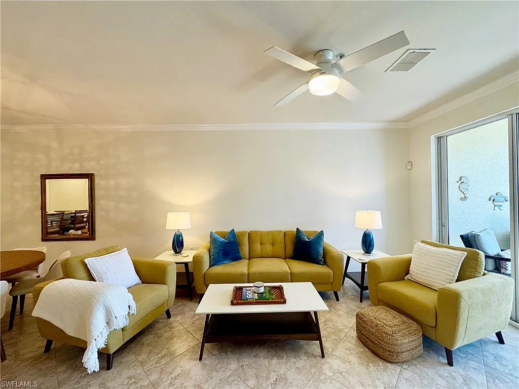 2 bed, 2.0 bath, 1394 sqft, $7,000 — Photo 2