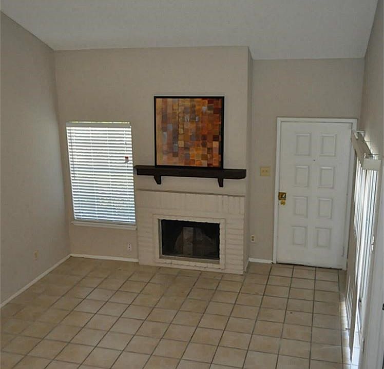 1st image of 12247 Sandpiper Dr #122