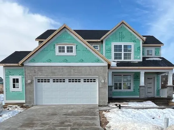675 Elstar Dr NE, Rockford, MI 49341
