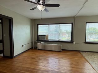 1144 S 11th St #C1, Lincoln, NE 68502