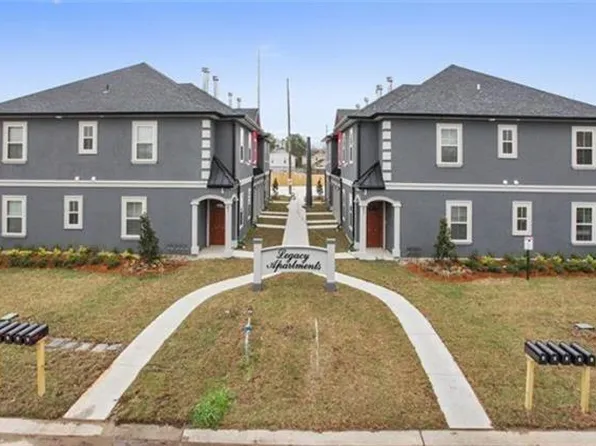 83 Carriage Ln APT B, Destrehan, LA 70047