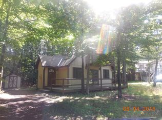 3181 Carobeth Dr, Tobyhanna, PA 18466