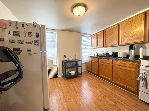 89 3rd Street image 7 of 13