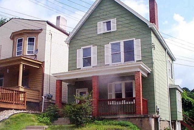 1st image of 17 E Forest Ave