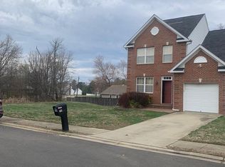 1100 Station Dr, La Plata, MD 20646