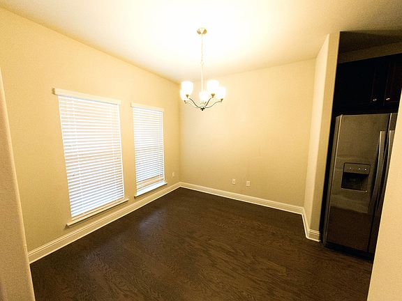 3rd image of 14128 Anandale Cir