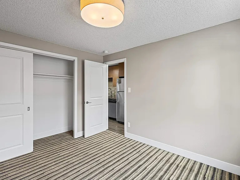 Pearl Apartments — Photo 42