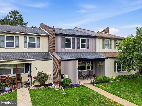 3rd image of 129 Ascot Ct