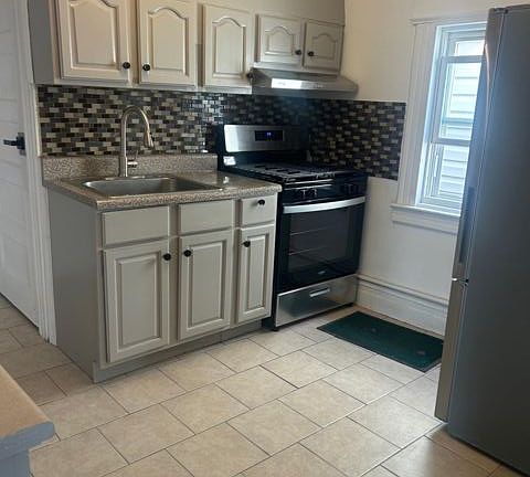 3rd image of 85-04 89th Ave #4
