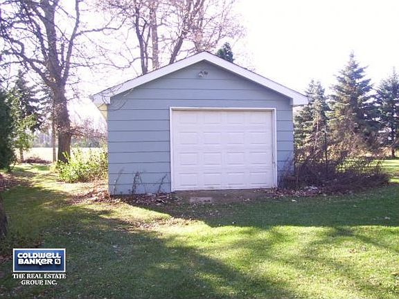 Extra Garage For More Storage