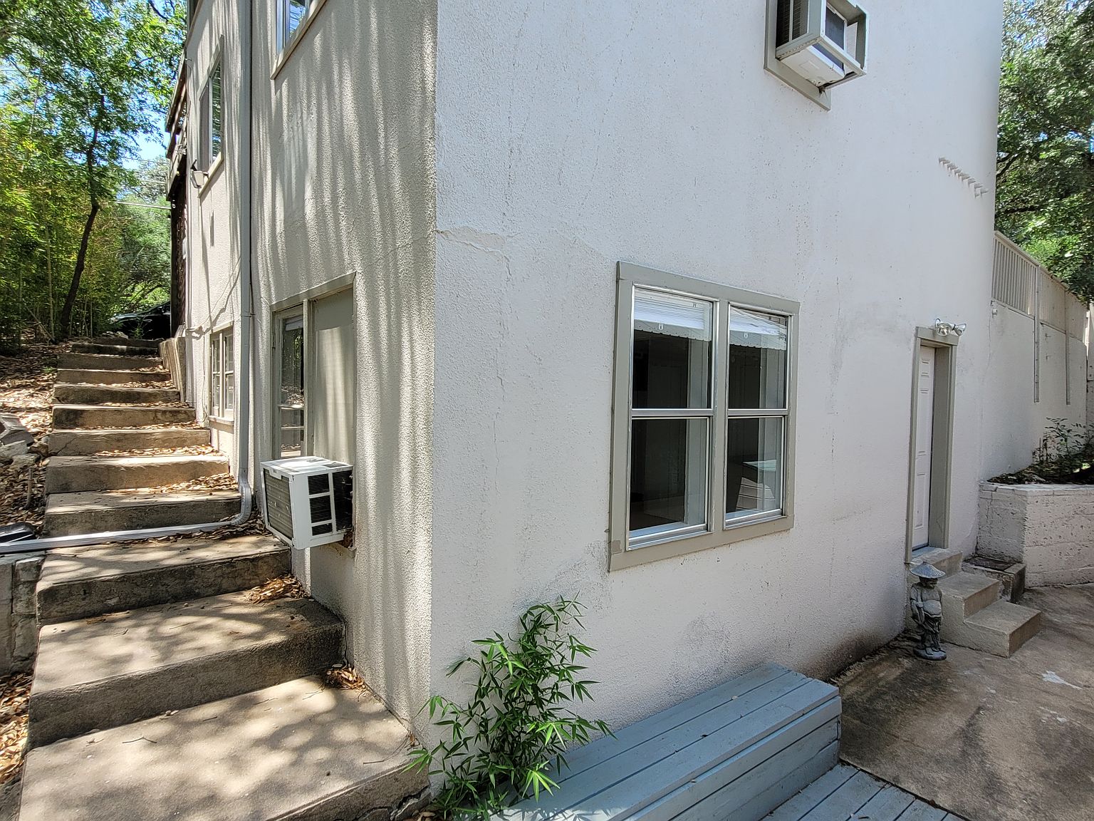 1403 Windsor Rd #C, Austin, TX 78703 | Zillow