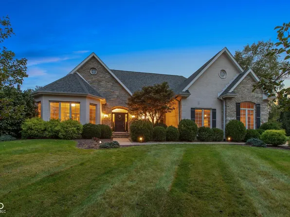 999 Box Turtle Ct, Columbus, IN 47201