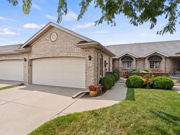 7 Cherokee Ln, Leamington, ON N8H 5H8